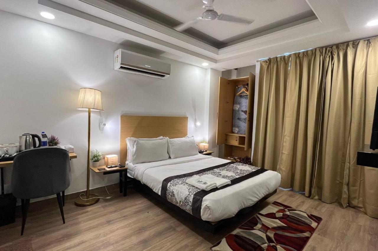 Saltstayz Phase 1 - Golf Course Road Gurgaon Exterior photo